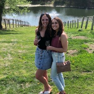 Meet your Posher, Alyssa